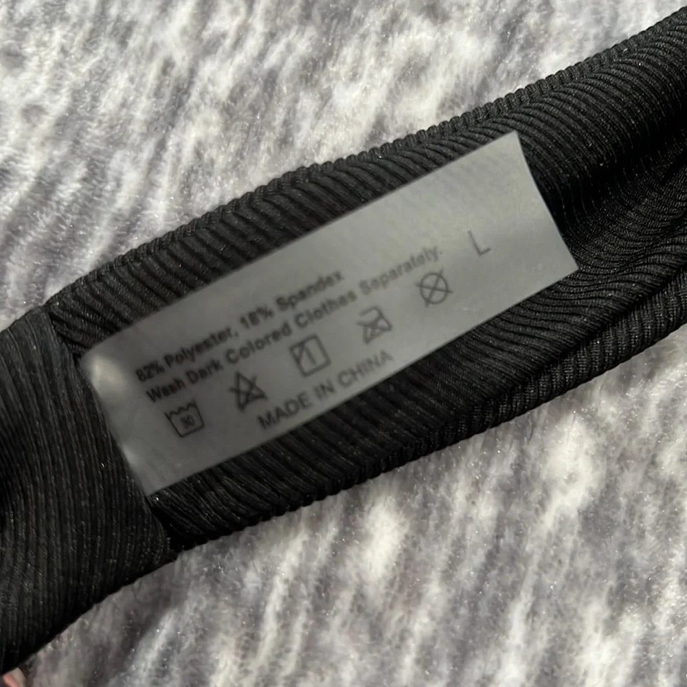 SHEIN Rib Cut Out High Cut Bathing Suit - Picture 8 of 9